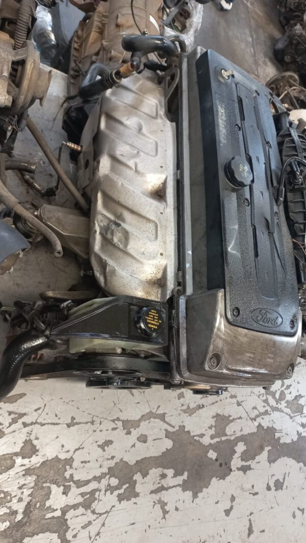 Ford Bara 6 CYL Petrol Engine (WR2A) w/ Gearbox